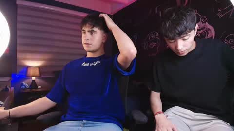 Thiago online show from February 28, 11:37 pm