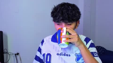 Thiago online show from December 21, 1:13 am