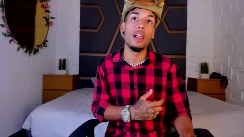 ThiagoFerreti online show from November 26, 7:50 pm