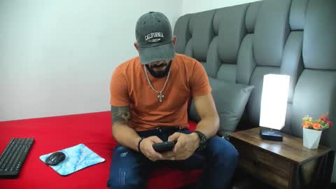 Thia Gomez online show from March 21, 7:29 pm