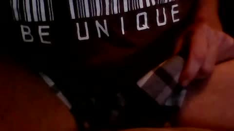 thick9dtf online show from July 12, 6:21 pm