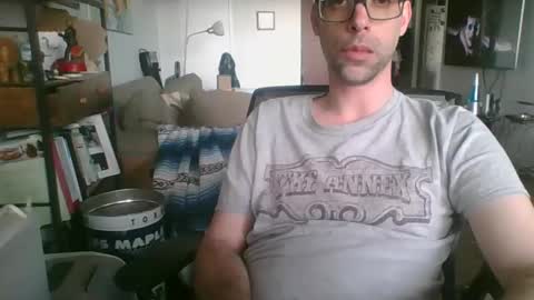 thickty online show from April 23, 10:34 pm