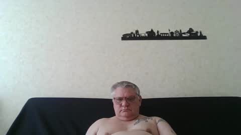 Thierrysymp online show from March 3, 9:39 am