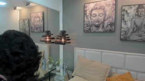 Thom online show from April 8, 11:53 am