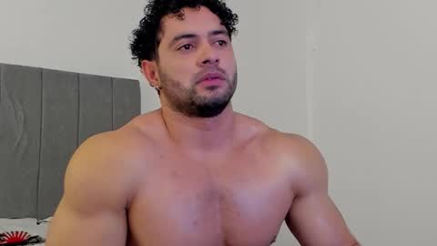 Thomas Brandon online show from September 29, 2:32 am