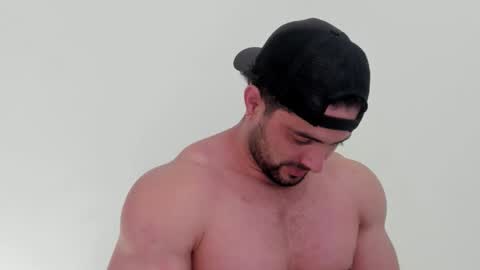 Thomas Brandon online show from November 17, 9:29 pm