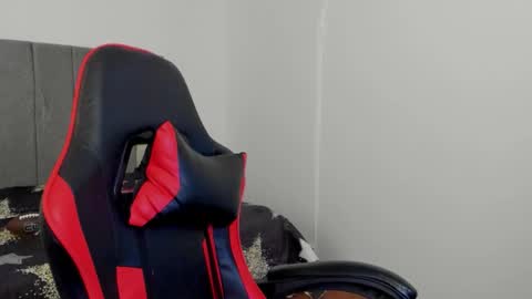 Thomas Brandon online show from September 21, 6:46 am