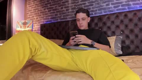 Snapshot of thomas_may4rs chatting on January 28, 4:08 am ---Thomas--- online show from January 28, 4:08 am