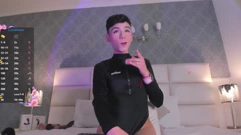 Thomy Thompson online show from December 9, 12:53 pm