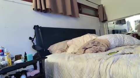 ThongMuscle online show from March 19, 7:22 am