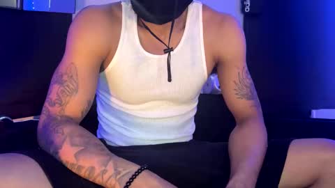 ThroatTaker4l  online show from January 31, 7:11 pm