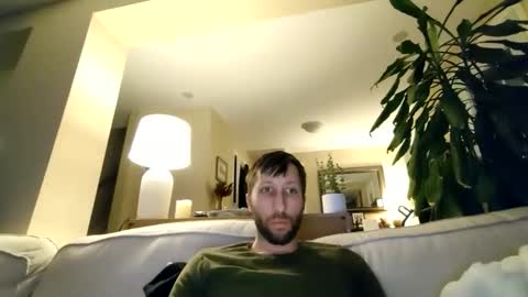 throwawayafteruse20202 online show from March 4, 12:39 am