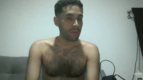 Snapshot of throwawayyourgun chatting on February 8, 3:08 am Luka online show from February 8, 3:08 am