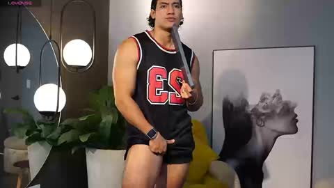 Snapshot of tian_brooks chatting on September 19, 9:25 pm Tian Brooks online show from September 19, 9:25 pm