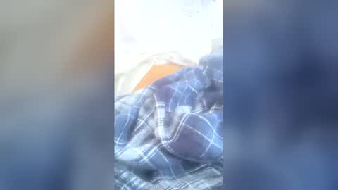 tiburon_8 online show from April 24, 10:23 pm