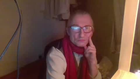 tiddles12345 online show from February 8, 5:57 am