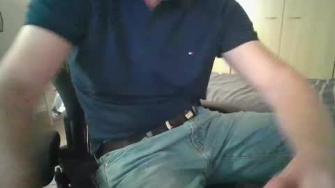 tigerjow941808 online show from April 19, 6:21 pm