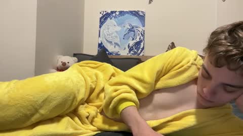 Snapshot of timveret chatting on February 13, 11:15 pm Wizard online show from February 13, 11:15 pm