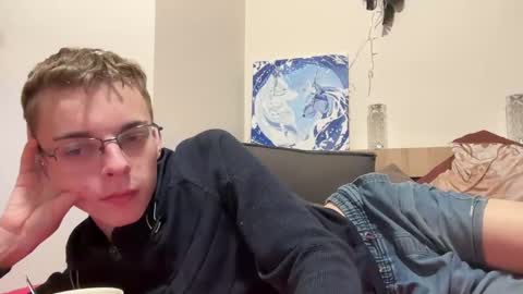 Snapshot of timveret chatting on December 3, 12:44 am Wizard online show from December 3, 12:44 am