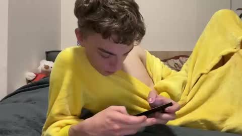 Snapshot of timveret chatting on February 14, 9:43 pm Wizard online show from February 14, 9:43 pm