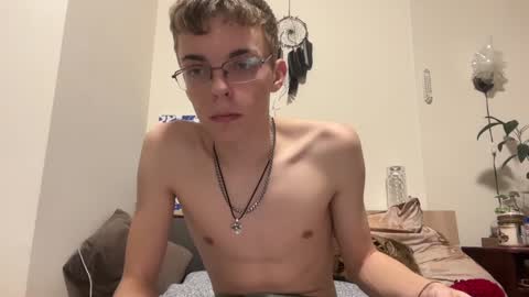 Snapshot of timveret chatting on December 13, 3:32 pm Wizard online show from December 13, 3:32 pm