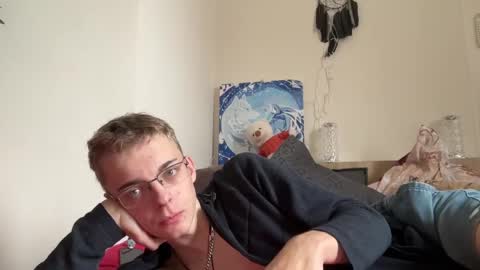 Snapshot of timveret chatting on December 3, 11:21 am Wizard online show from December 3, 11:21 am