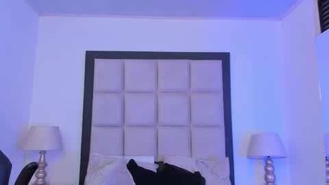 Thomm  Independent Model online show from February 27, 6:47 am