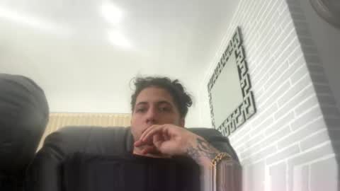 titto213 online show from February 13, 4:28 pm