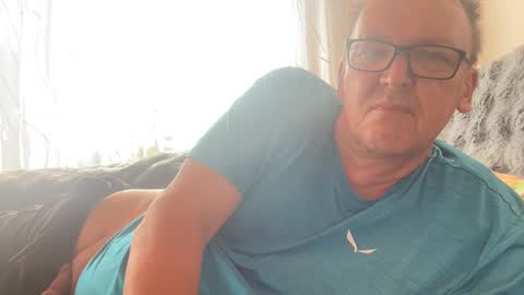 Tom online show from October 11, 1:15 pm