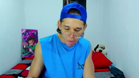 Tom Blue online show from July 22, 1:41 am