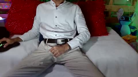 tomas gerauld. make me happy with 10000 tokens online show from January 18, 2:35 am