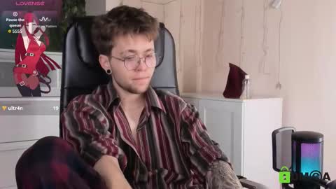 tomas_norton online show from March 7, 3:32 pm