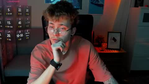 tomas_norton online show from March 31, 8:21 pm