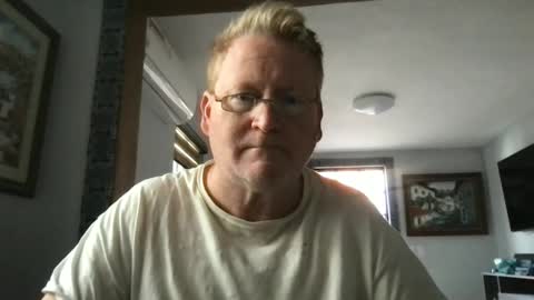 Snapshot of tomascausa chatting on January 16, 5:12 pm Hola online show from January 16, 5:12 pm