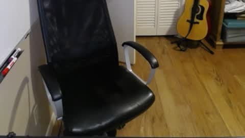 tombrockmoen2 online show from March 29, 6:02 am