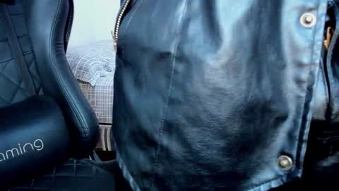 Twitter BreddTommy IG tommy bredd online show from September 14, 6:54 pm