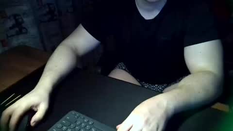 Tommi Li online show from January 6, 8:18 pm