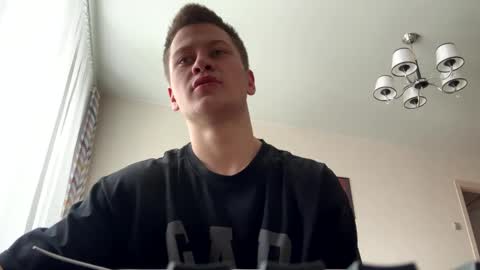 Snapshot of tommy_shak chatting on February 20, 9:00 am Tommy Shak online show from February 20, 9:00 am