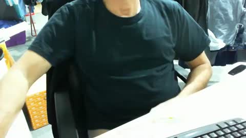 Tom online show from November 21, 6:40 pm