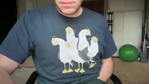 Snapshot of tonisun chatting on November 1, 6:50 am tonisun online show from November 1, 6:50 am