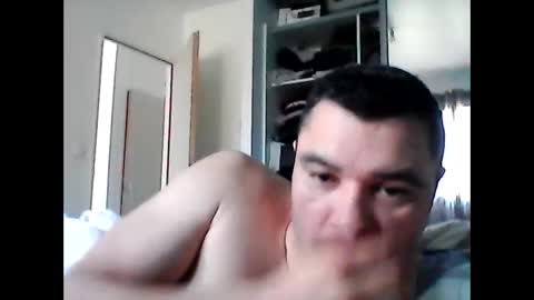 Snapshot of tony5590 chatting on December 23, 12:19 pm tony5590 online show from December 23, 12:19 pm