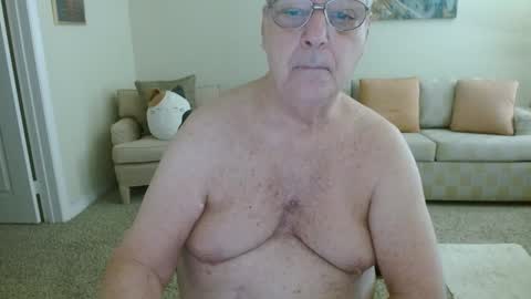 tonysview12000 online show from October 1, 6:12 pm