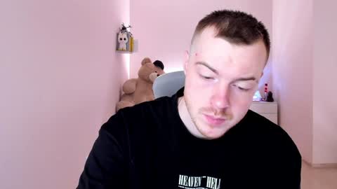 Snapshot of toohornyserj chatting on January 26, 8:34 pm toohornyserj online show from January 26, 8:34 pm