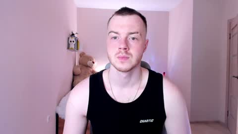 Snapshot of toohornyserj chatting on January 7, 8:10 pm toohornyserj online show from January 7, 8:10 pm