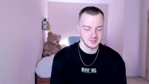 Snapshot of toohornyserj chatting on January 9, 7:50 pm toohornyserj online show from January 9, 7:50 pm