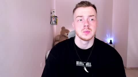 Snapshot of toohornyserj chatting on March 1, 10:21 pm toohornyserj online show from March 1, 10:21 pm