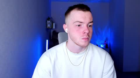 Snapshot of toohornyserj chatting on January 31, 8:43 pm toohornyserj online show from January 31, 8:43 pm