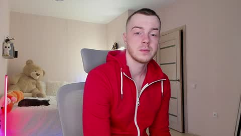 Snapshot of toohornyserj chatting on December 19, 11:14 pm toohornyserj online show from December 19, 11:14 pm