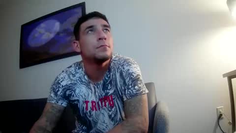 Snapshot of toomuchsmoke chatting on February 23, 7:17 am toomuchsmoke online show from February 23, 7:17 am