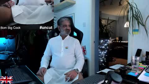 topalphaboss online show from November 14, 4:30 pm